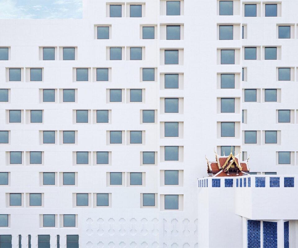 Montien-Hotel-Surawong-Bangkok-1