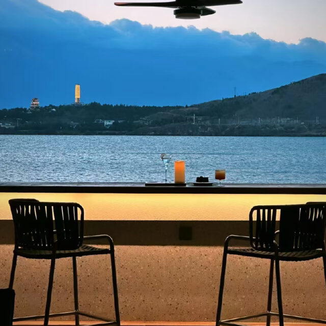 Antu · Cangqiong Sanctuary· Sea View Hotel, China (2)