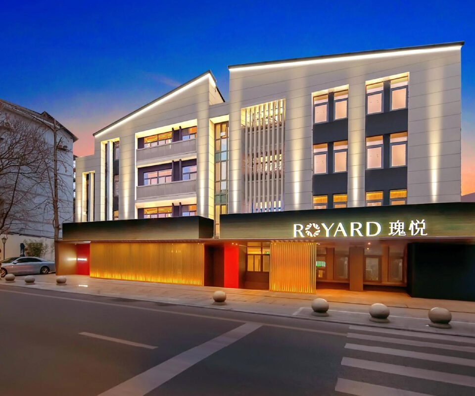 Royard Hotel Chengdu, China (8)