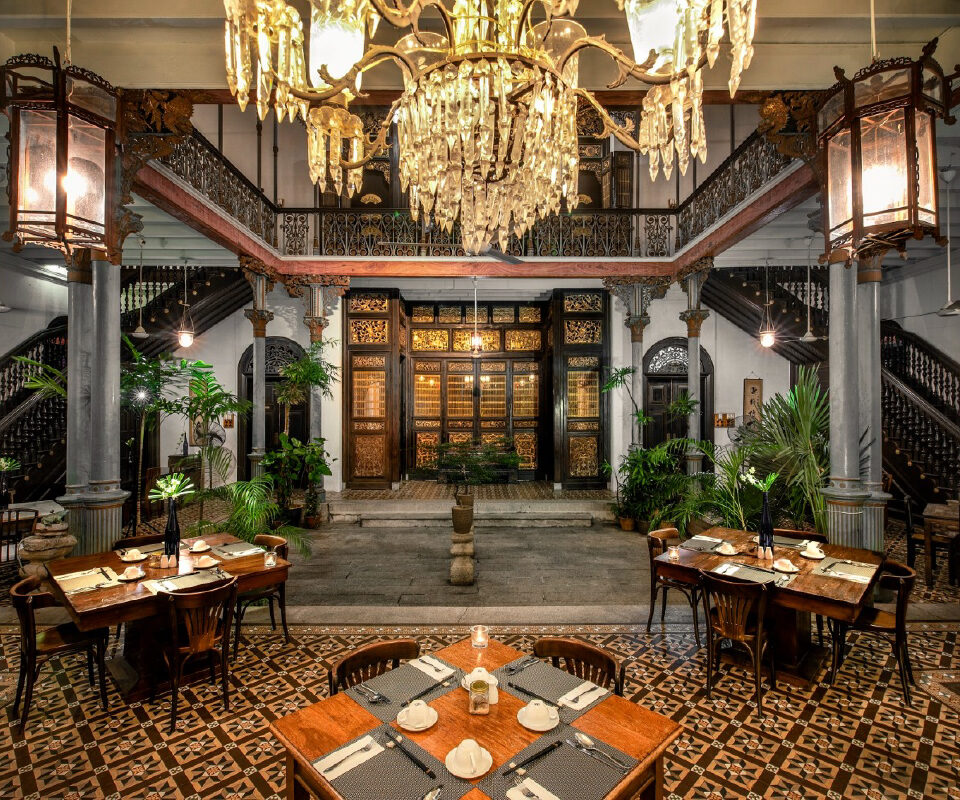 Cheong Fatt Tze, The Blue Mansion (1)